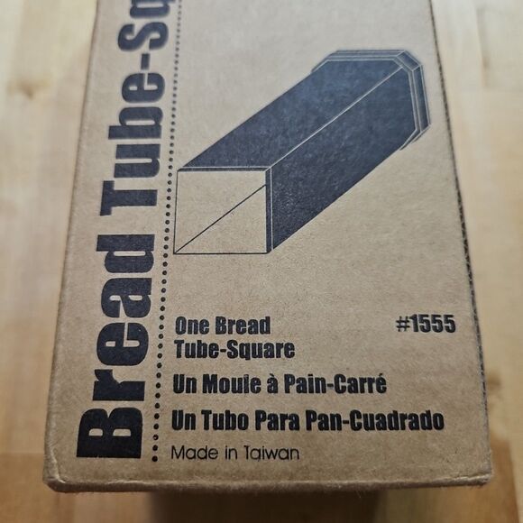 Pampered Chef Square Bread Tube, 1555  New Open Box - Picture 3 of 12